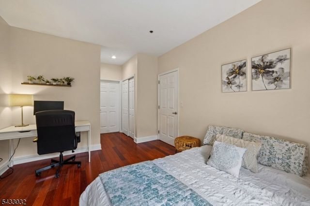 24 Ave At Port Imperial 215, West New York Town, NJ 07093