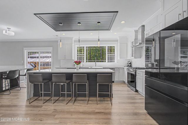 562 Egenolf Avenue, Bayville, NJ 08721