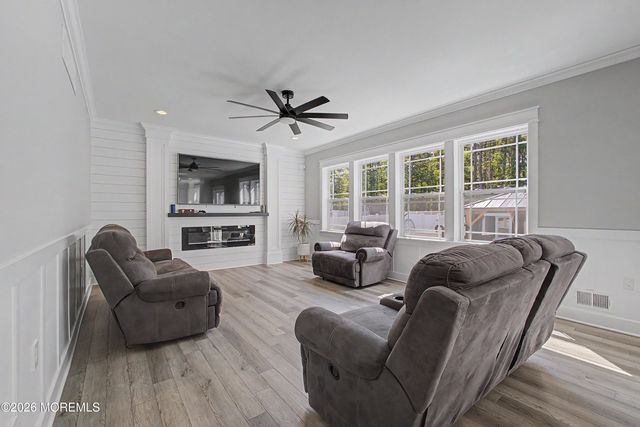 562 Egenolf Avenue, Bayville, NJ 08721