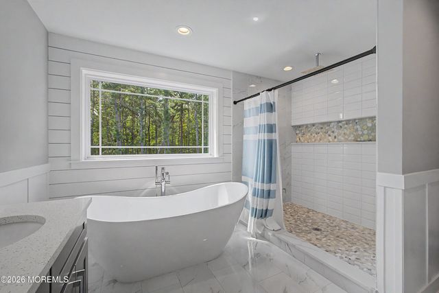 562 Egenolf Avenue, Bayville, NJ 08721