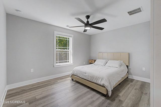 562 Egenolf Avenue, Bayville, NJ 08721