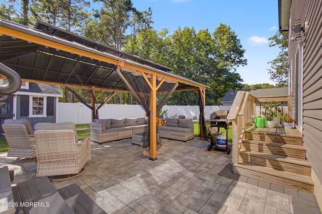 562 Egenolf Avenue, Bayville, NJ 08721
