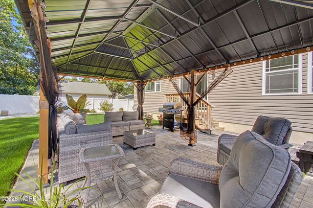 562 Egenolf Avenue, Bayville, NJ 08721