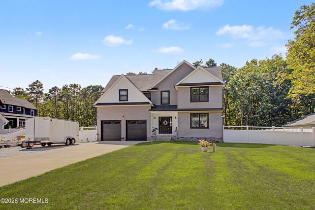 562 Egenolf Avenue, Bayville, NJ 08721