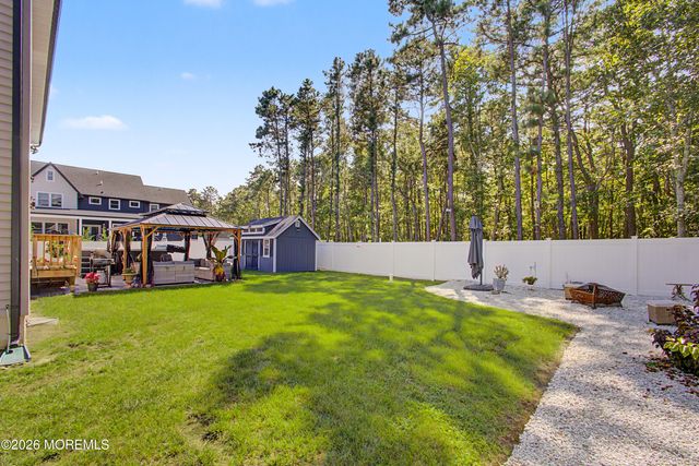 562 Egenolf Avenue, Bayville, NJ 08721