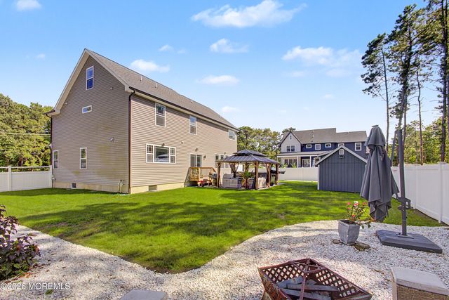 562 Egenolf Avenue, Bayville, NJ 08721
