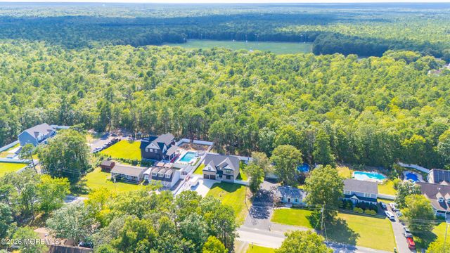 562 Egenolf Avenue, Bayville, NJ 08721