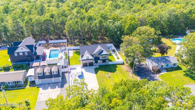 562 Egenolf Avenue, Bayville, NJ 08721