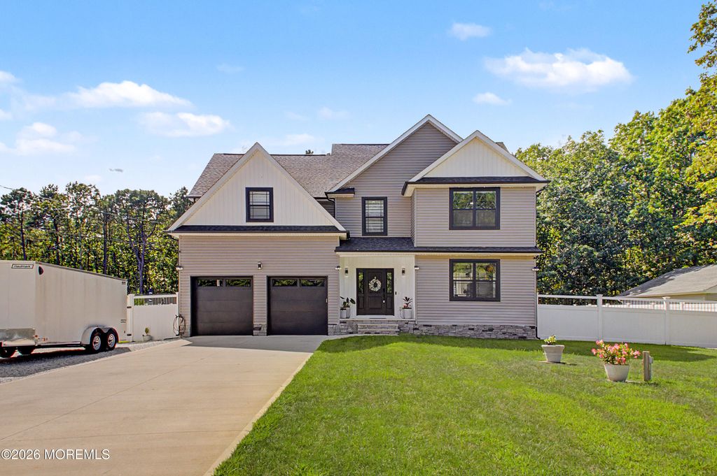 562 Egenolf Avenue, Bayville, NJ 08721
