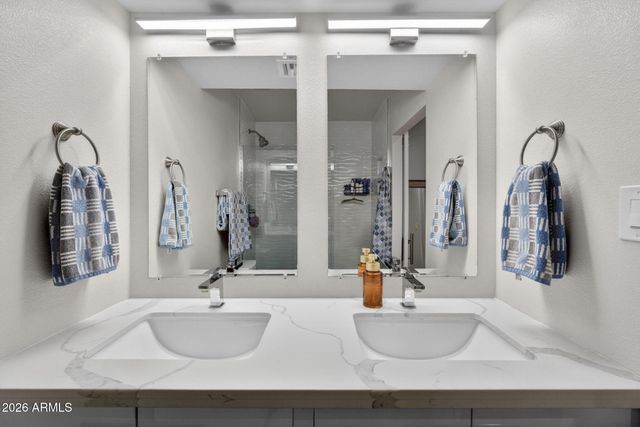 5058 N 83RD Street, Scottsdale, AZ 85250