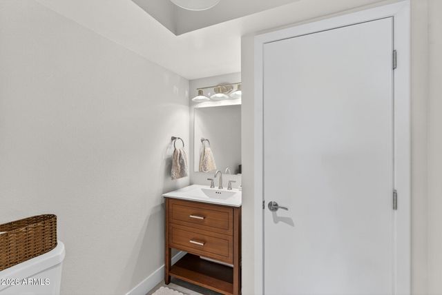 5058 N 83RD Street, Scottsdale, AZ 85250