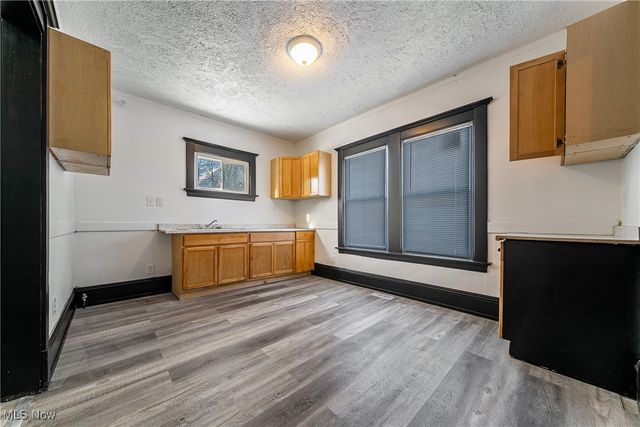 1760 Carlyon Road, East Cleveland, OH 44112