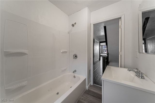 1760 Carlyon Road, East Cleveland, OH 44112