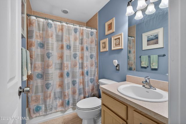 56 Violet Court, Toms River, NJ 08753