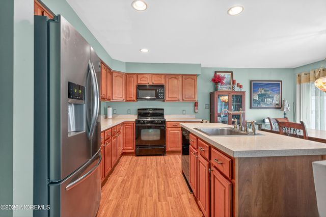 56 Violet Court, Toms River, NJ 08753