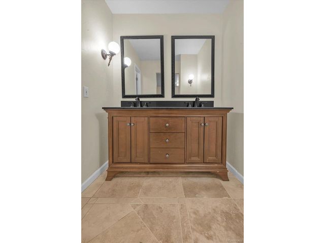 4663 W Ponds Cir, Littleton, CO 80123