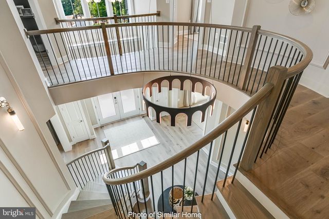 4805 FOX CHAPEL RD, Fairfax, VA 22030