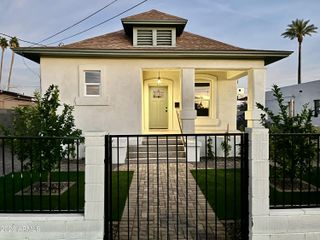 317 N 20TH Avenue, Phoenix, AZ 85009