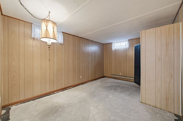 112 Sunrise Lane, Montezuma, IA 50171