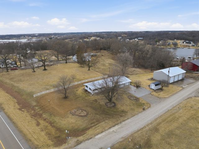 112 Sunrise Lane, Montezuma, IA 50171