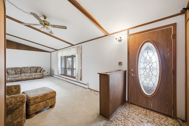 112 Sunrise Lane, Montezuma, IA 50171