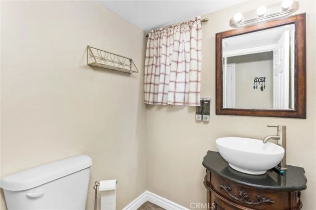 1001 Oak Glen, Colton, CA 92324