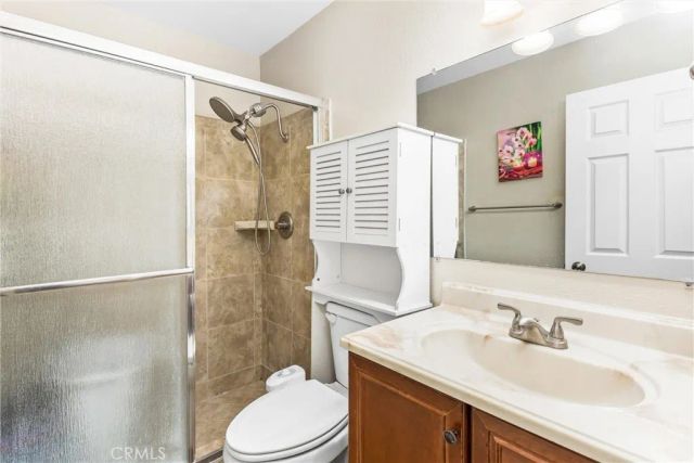 1001 Oak Glen, Colton, CA 92324