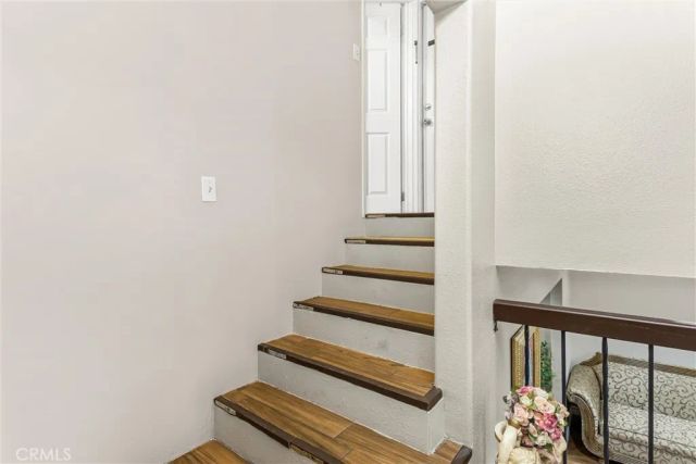 1001 Oak Glen, Colton, CA 92324