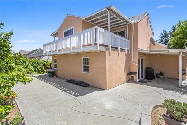 1001 Oak Glen, Colton, CA 92324