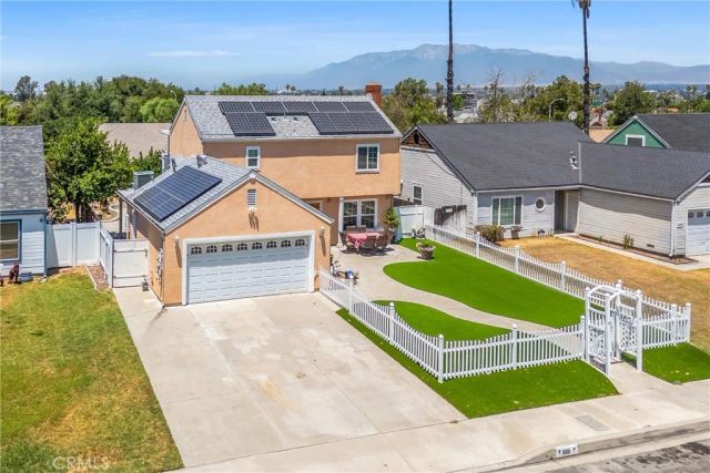 1001 Oak Glen, Colton, CA 92324
