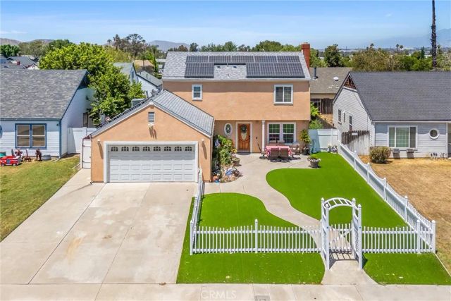 1001 Oak Glen, Colton, CA 92324