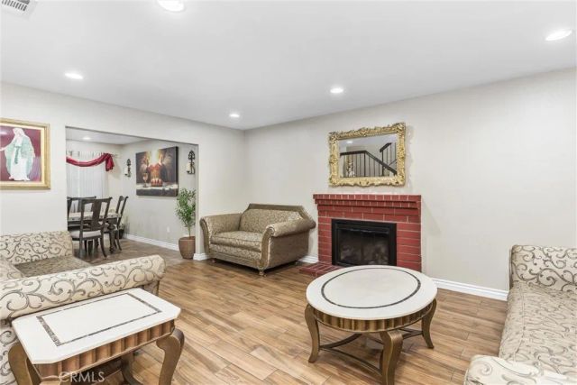 1001 Oak Glen, Colton, CA 92324
