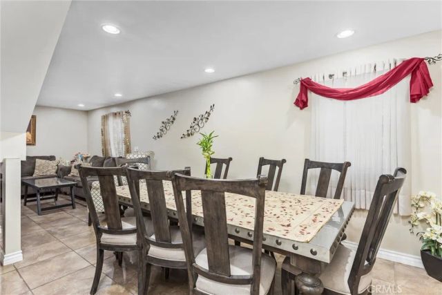 1001 Oak Glen, Colton, CA 92324