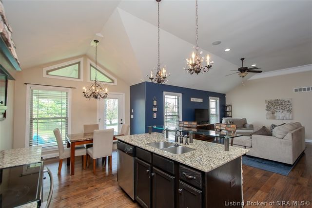 5445 Hawthorn Glen, Charlestown, IN 47111