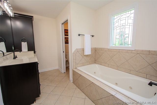 5445 Hawthorn Glen, Charlestown, IN 47111