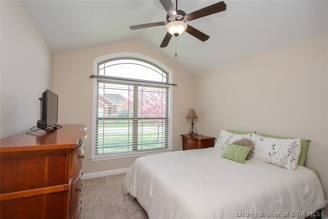 5445 Hawthorn Glen, Charlestown, IN 47111