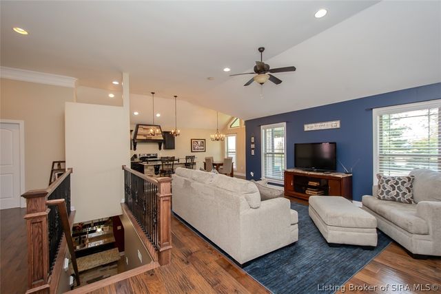 5445 Hawthorn Glen, Charlestown, IN 47111