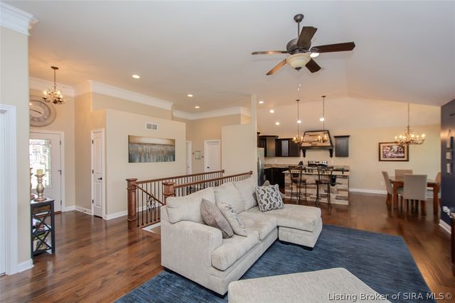 5445 Hawthorn Glen, Charlestown, IN 47111
