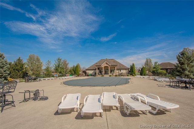 5445 Hawthorn Glen, Charlestown, IN 47111