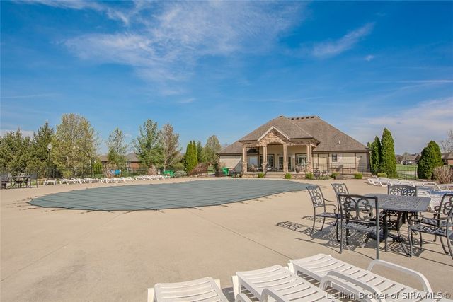 5445 Hawthorn Glen, Charlestown, IN 47111