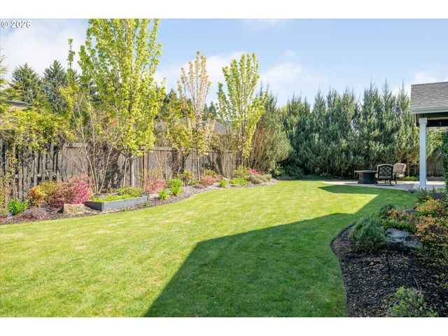 2251 LATHEN Way, Eugene, OR 97408