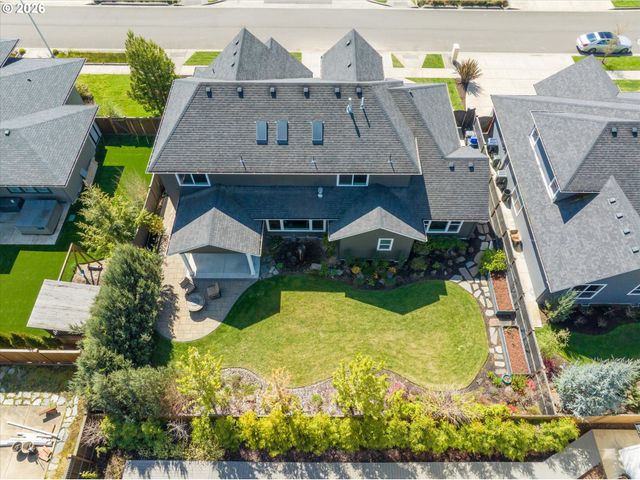 2251 LATHEN Way, Eugene, OR 97408