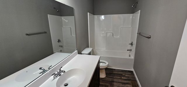 1063 NE Bellaire Boulevard NW, Isanti, MN 55040