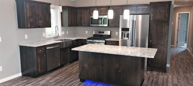 1063 NE Bellaire Boulevard NW, Isanti, MN 55040