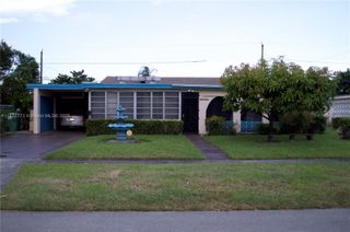 14521 Polk St, Miami, FL 33176