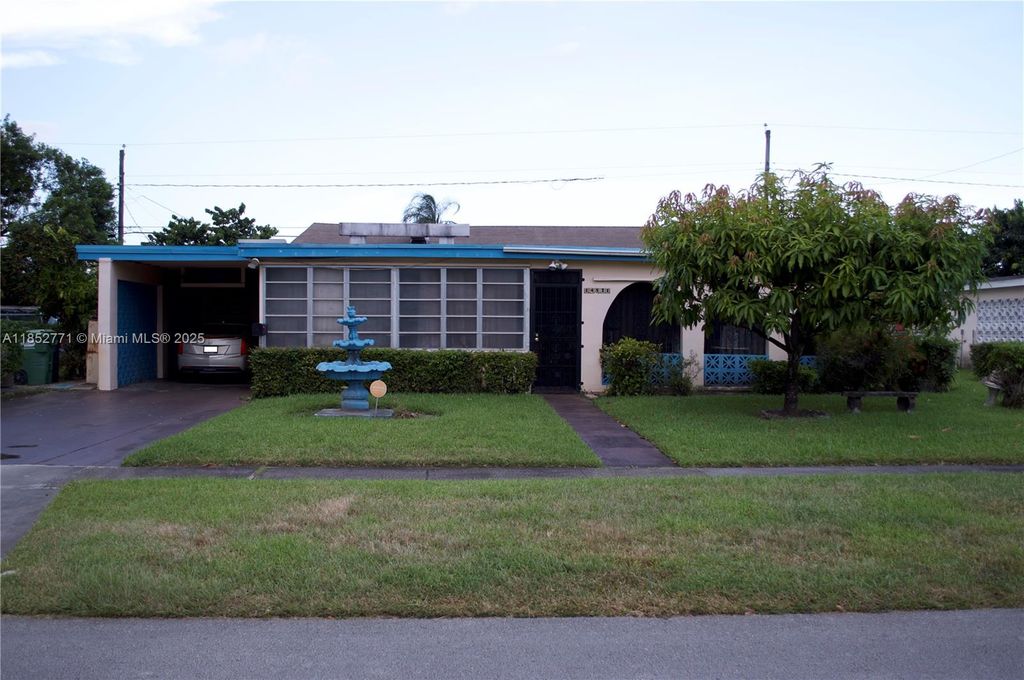 14521 Polk St, Miami, FL 33176