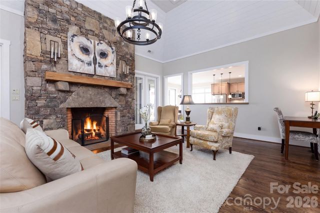 315 Jocassee Trail, Sapphire, NC 28774