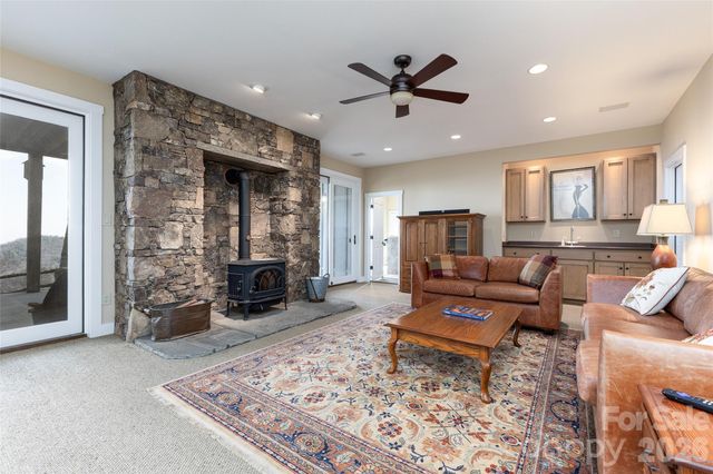315 Jocassee Trail, Sapphire, NC 28774