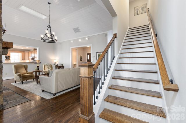 315 Jocassee Trail, Sapphire, NC 28774