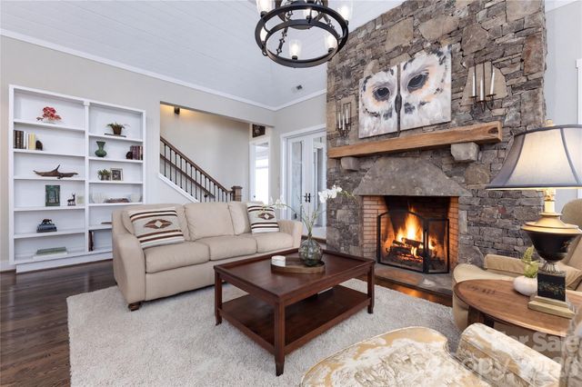 315 Jocassee Trail, Sapphire, NC 28774